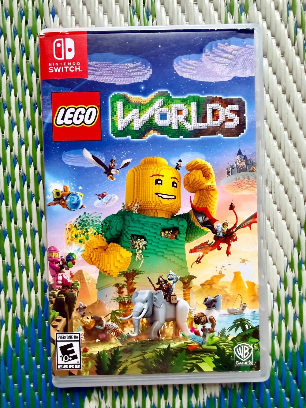 LEGO Worlds (Nintendo Switch, 2017) - Complete in Box - Excellent Condition